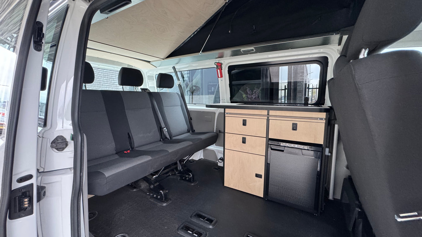 Volkswagen Transporter T6 2.0 TSI Buscamper 6 persoons 2017 Benzine