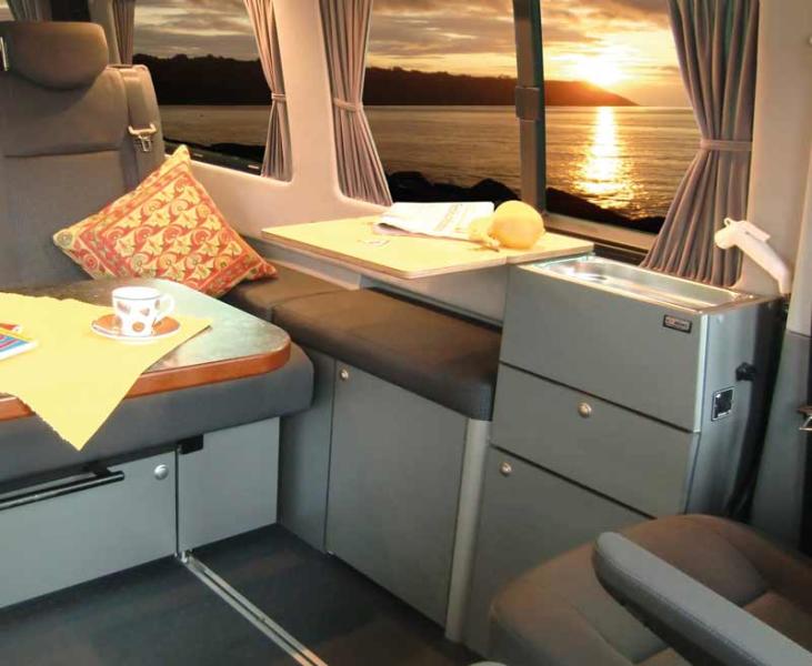 VW T6/T5 Weekender Plus Keukenmodule met minispoelbak, watersysteem en uittrekel