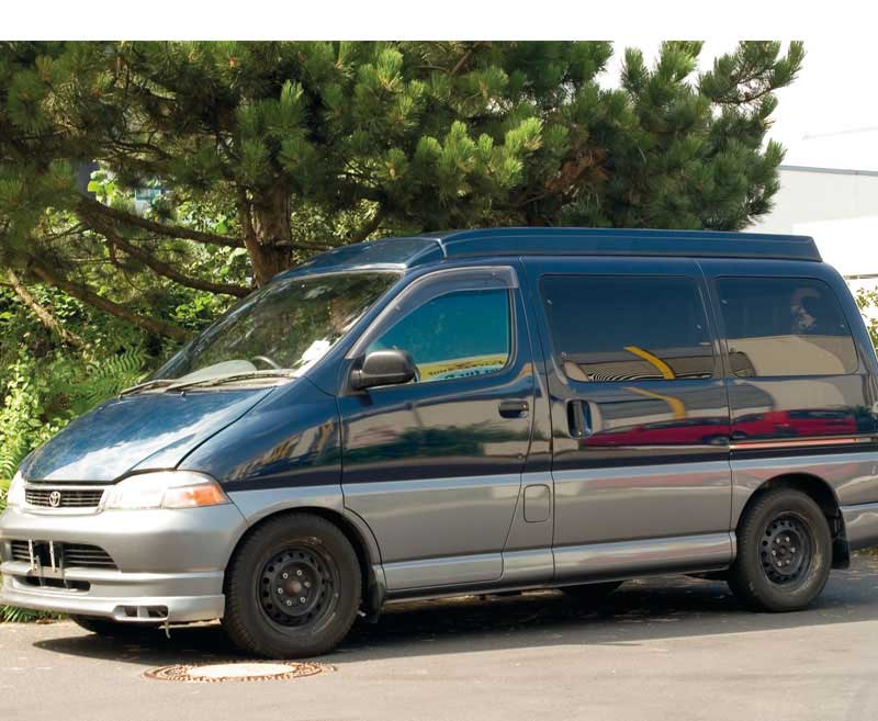 Dakbed Toyota Hiace / Regius kR, achteraan hoog