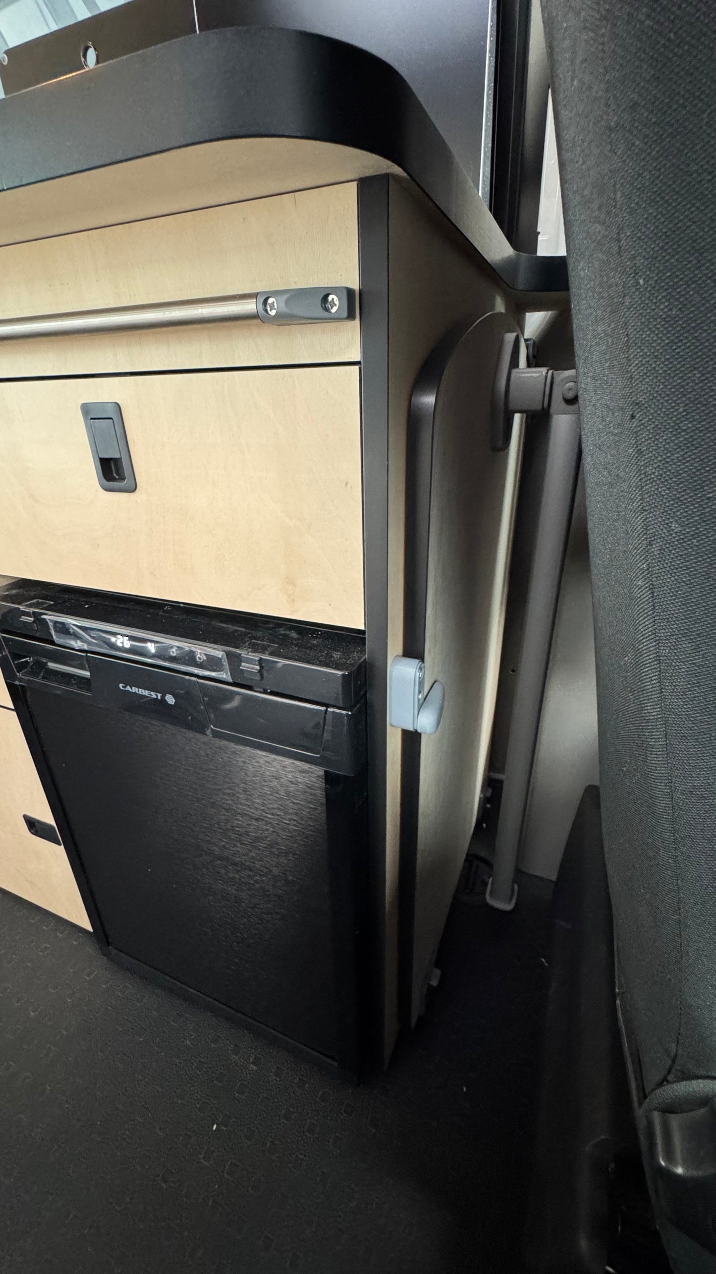 Volkswagen Transporter T6 2.0 TSI Buscamper 6 persoons 2017 Benzine