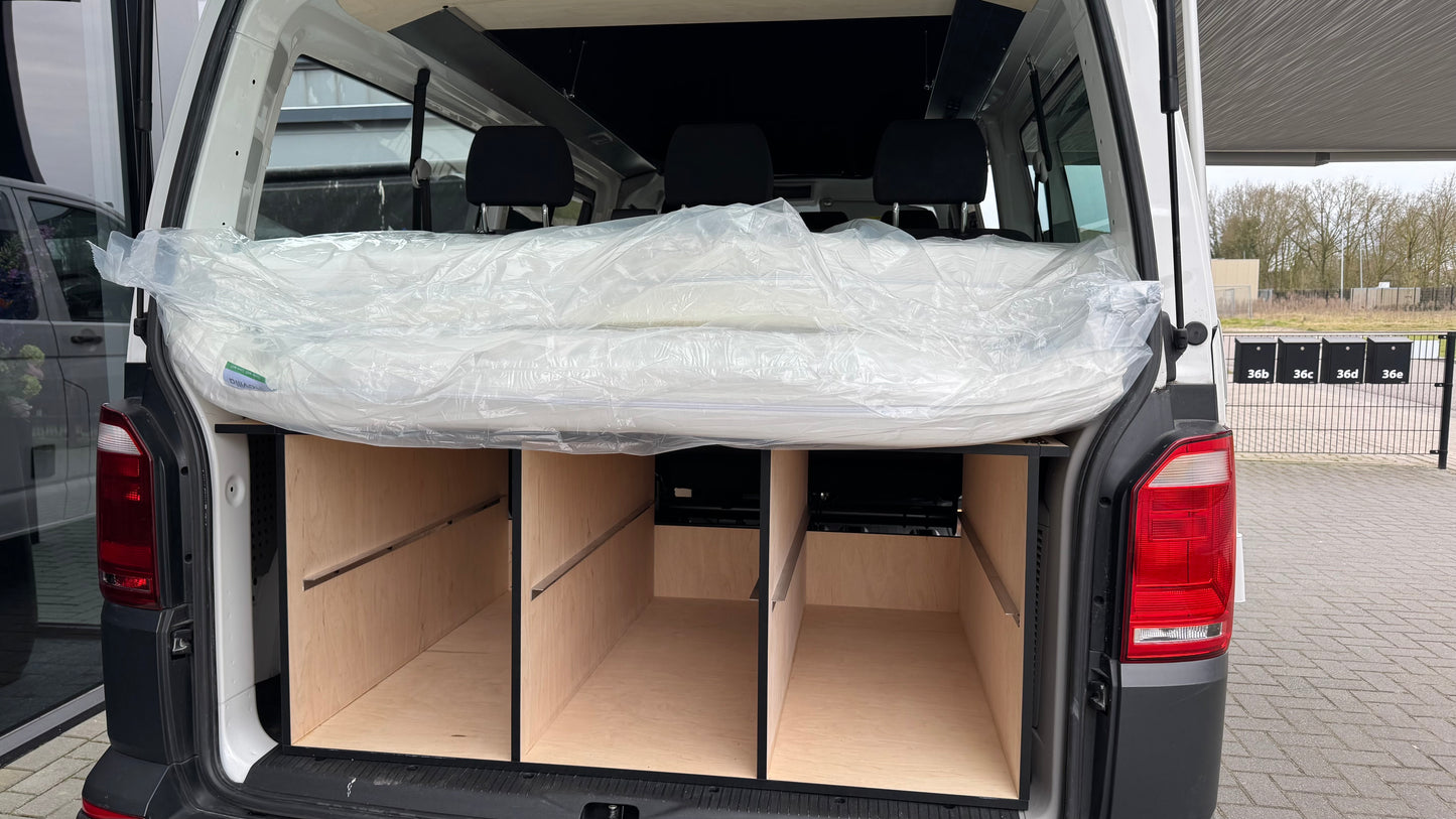 Volkswagen Transporter T6 2.0 TSI Buscamper 6 persoons 2017 Benzine
