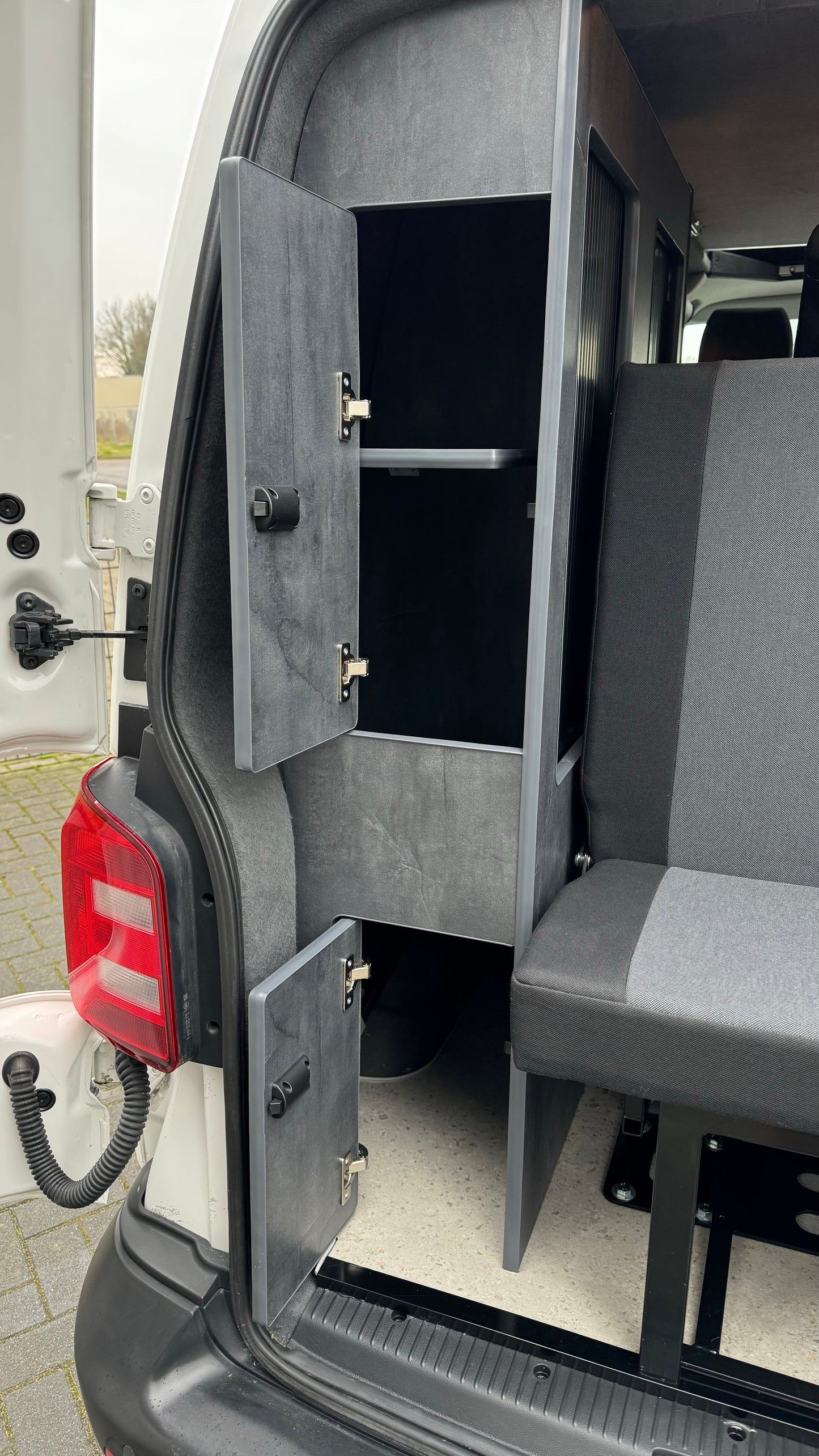 Volkswagen Transporter Buscamper 5 persoons Automaat 2019