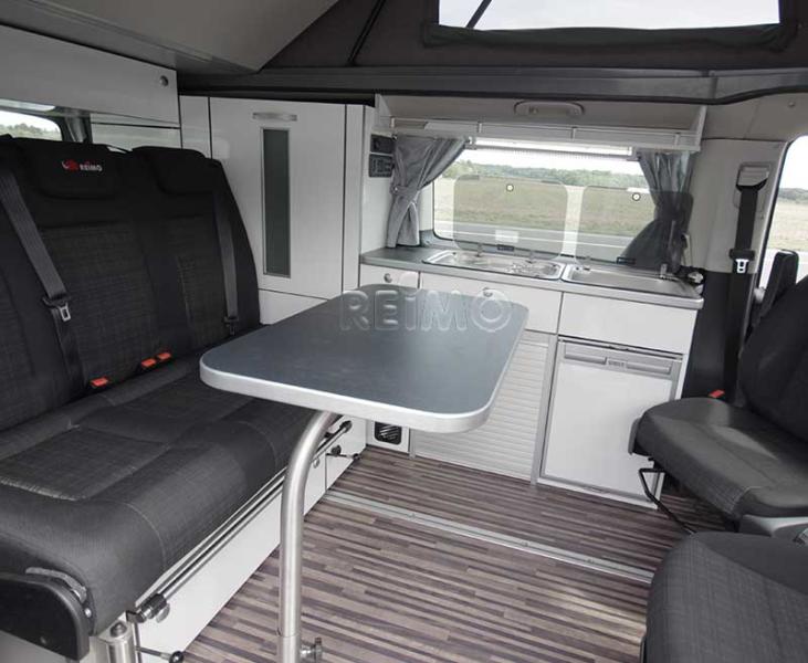 Multifunctioneel tafelsysteem voor Mercedes Vito long met zilveren rand