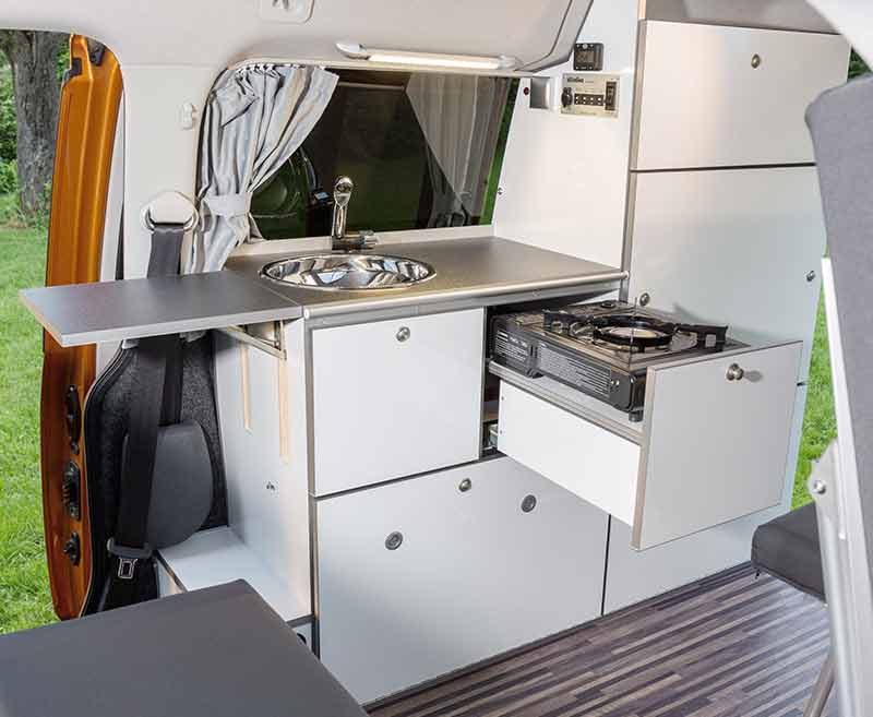 Meubellijn Caddy Voorgemonteerd met koelbox, watersysteem en elektrische aanslui