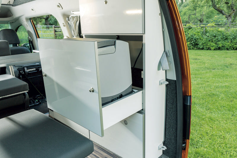 Caddy LR meubellijn inclusief koelbox, spoelbak, AGM accu en elektrisch systeem