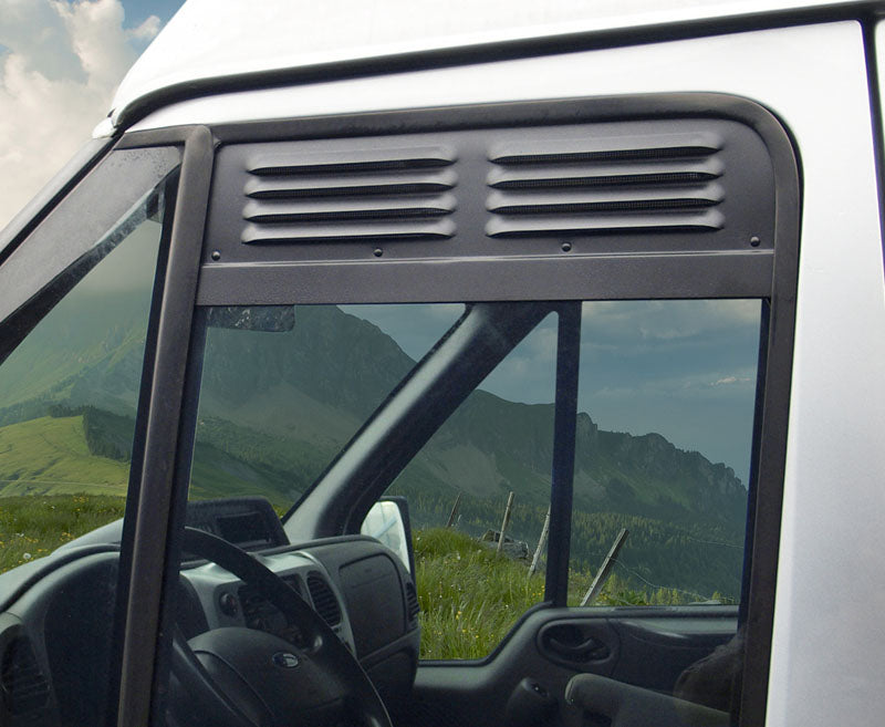 Ventilatieroosters in de cabine Ventilatieroosters: Ventilatie voor de cabinedeu