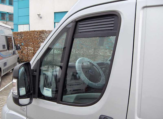 Ventilatieroosters in de cabine Ventilatieroosters: Ventilatie voor de cabinedeu
