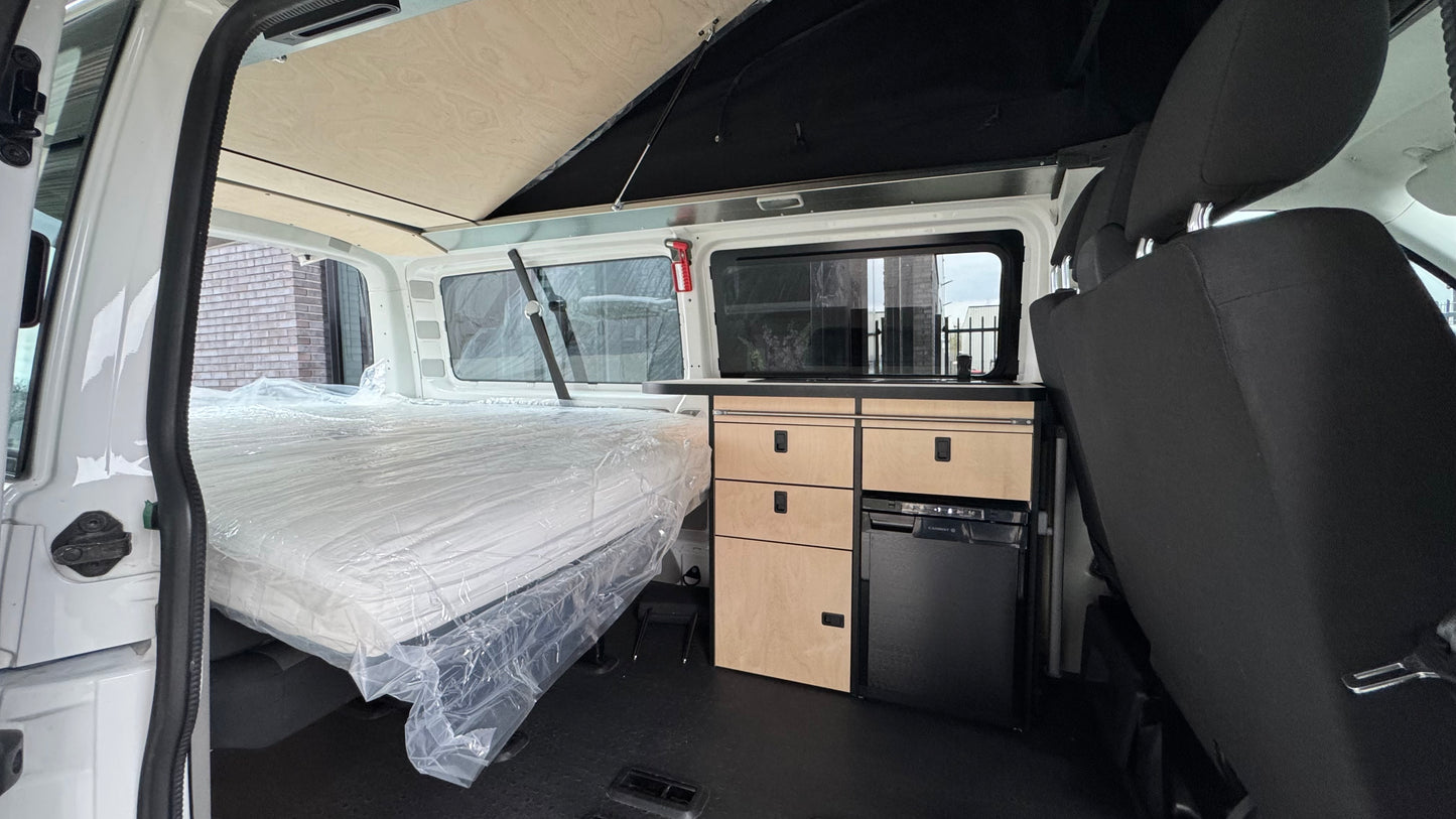 Volkswagen Transporter T6 2.0 TSI Buscamper 6 persoons 2017 Benzine