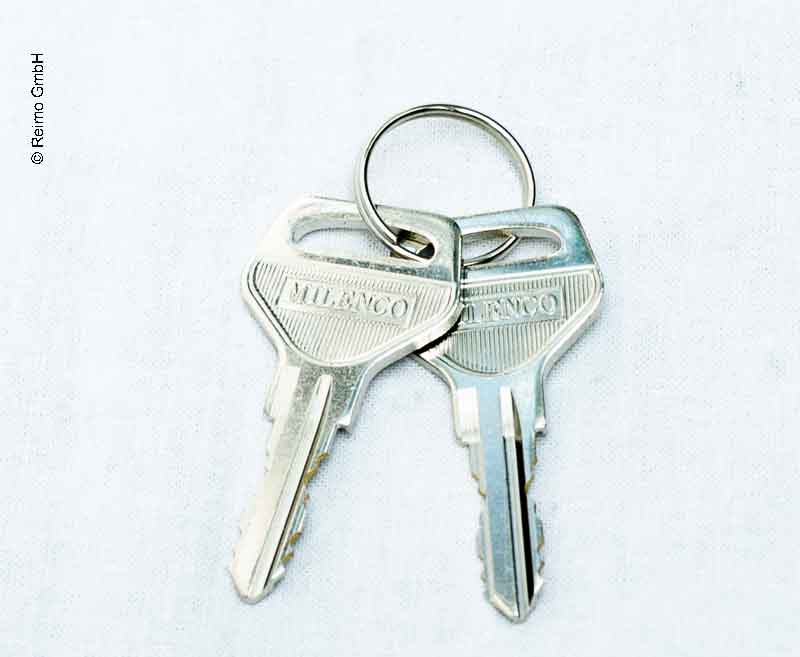 2 reservesleutels Deurslot