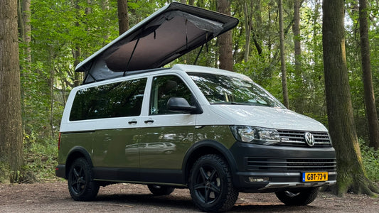 Reimo Slaaphefdak Volkswagen Transporter T5/T5.1/T6/T6.1 SWB KWB korte wielbasis - Voor hoog - Met Spoiler